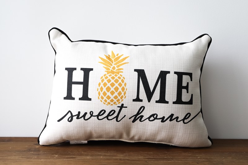 9574 Little Birdie HOME Pineapple Pillow